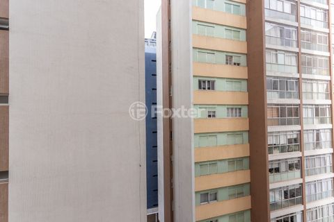 Image 10 - 866997
