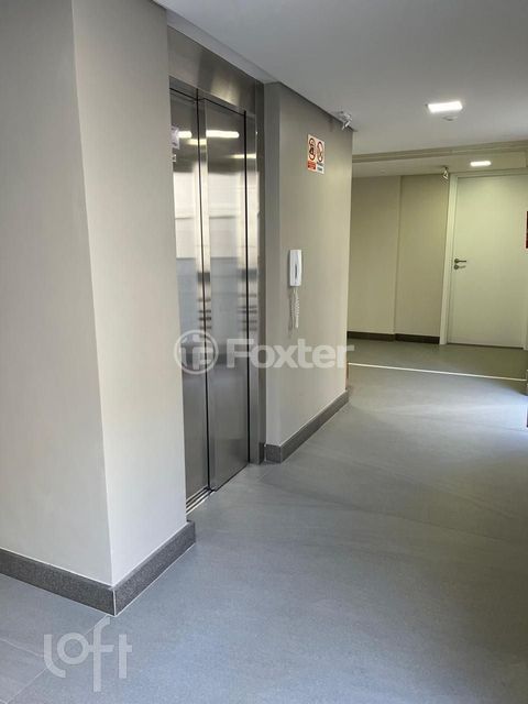 Image 10 - 867145