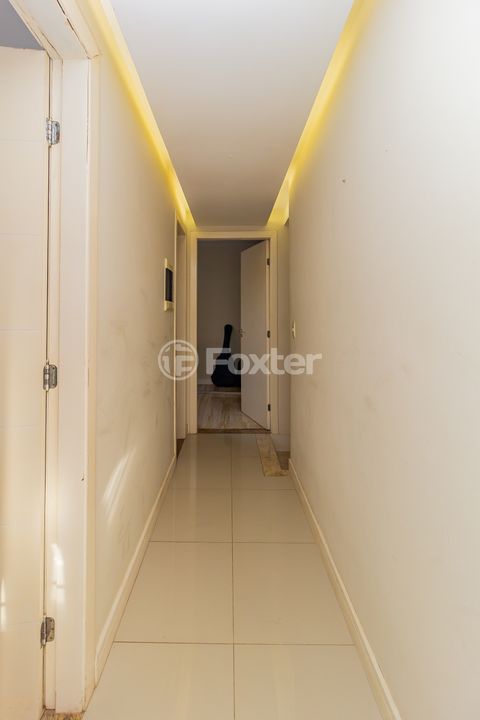 Image 10 - 867212