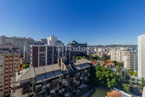 Image 15 - 867335