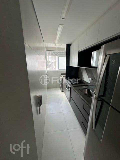 Image 7 - 867410