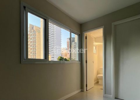 Image 6 - 867417