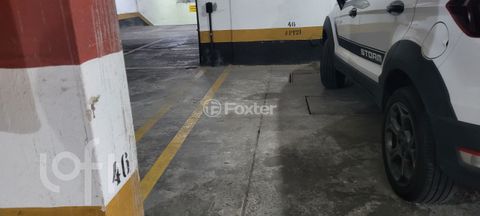 Image 10 - 867427