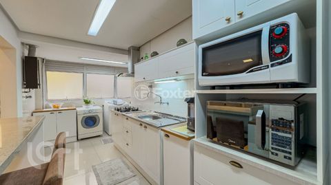 Image 11 - 867440