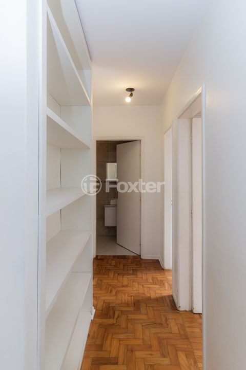 Image 8 - 867446