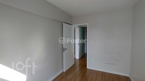 Image 8 - 867611