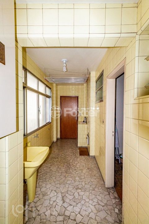 Image 6 - 867615