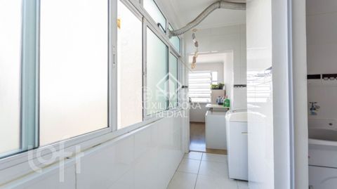 Image 9 - 867624