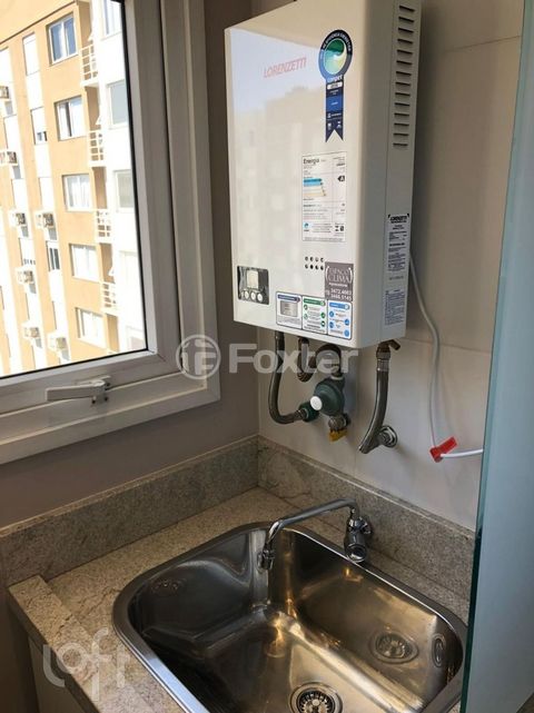 Image 10 - 867630