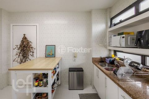 Image 17 - 867651