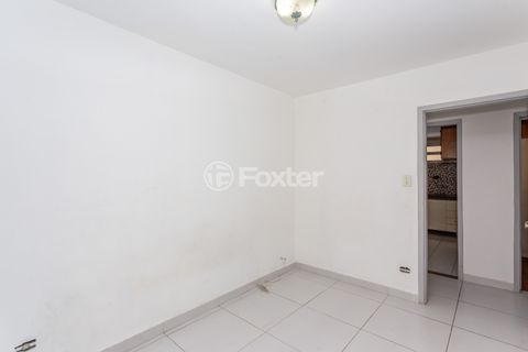 Image 7 - 867657