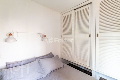 Image 9 - 867669