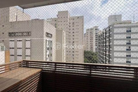 Image 4 - 867755