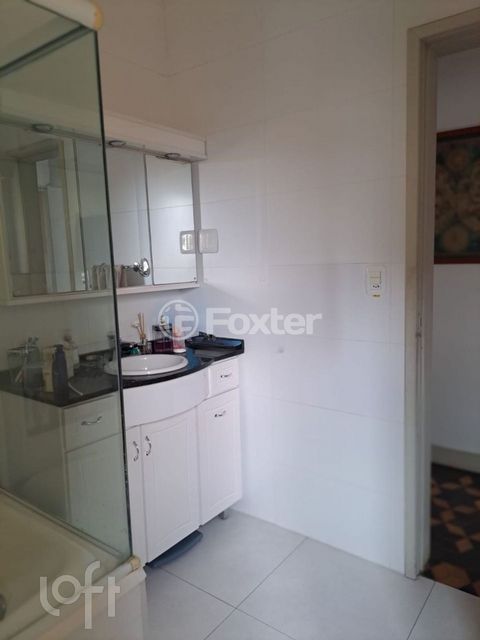 Image 10 - 867758