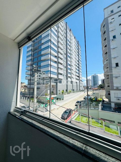 Image 6 - 867789