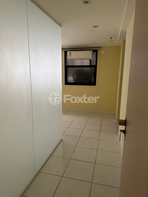 Image 2 - 867868