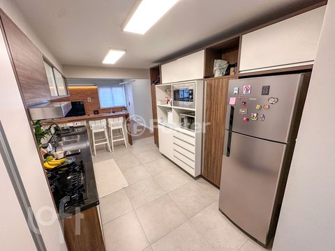 Image 3 - 867909