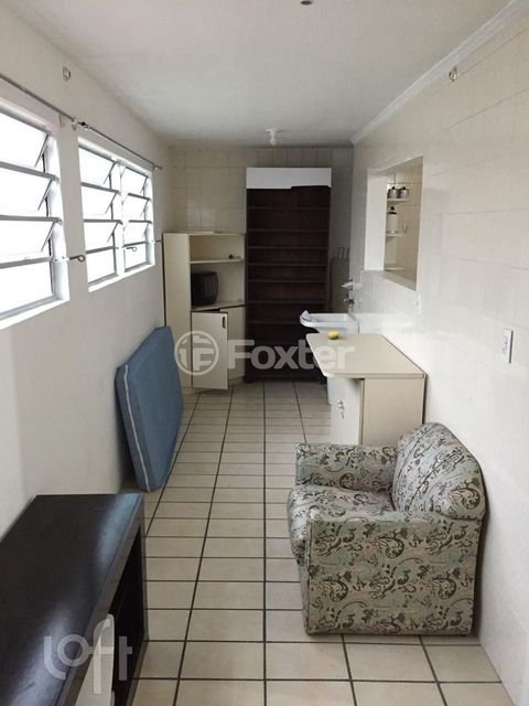 Image 11 - 867930