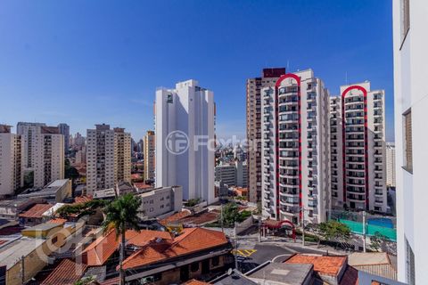 Image 8 - 867949