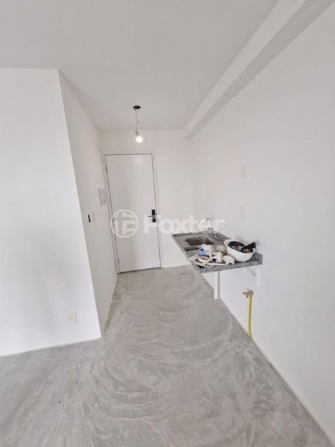 Image 7 - 867996