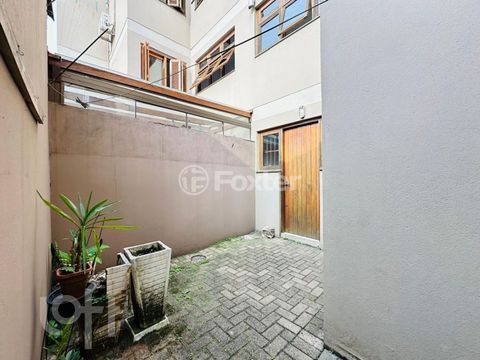 Image 7 - 868002