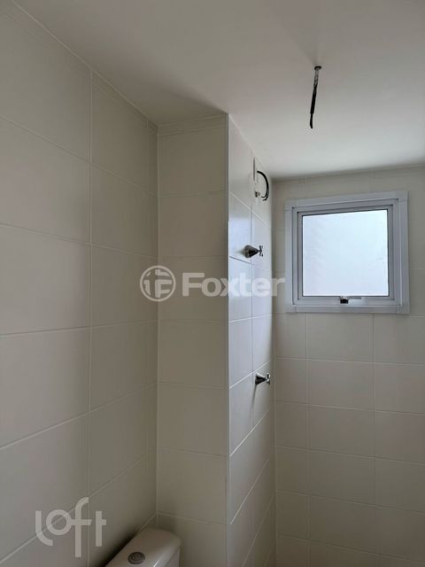 Image 4 - 868016