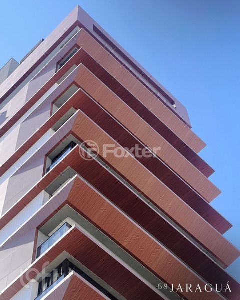 Image 4 - 868025