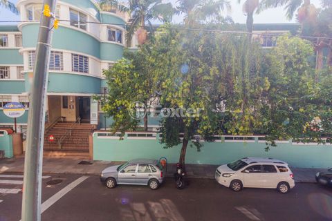 Image 11 - 868047