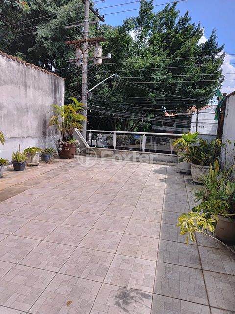 Image 4 - 868091