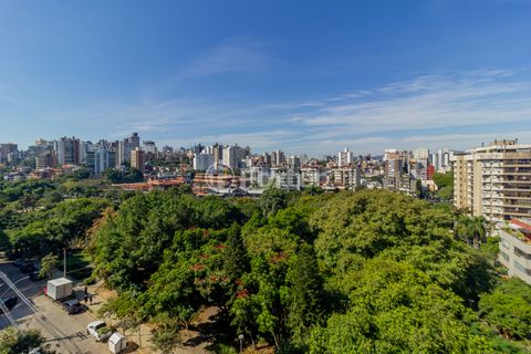 Image 11 - 868099