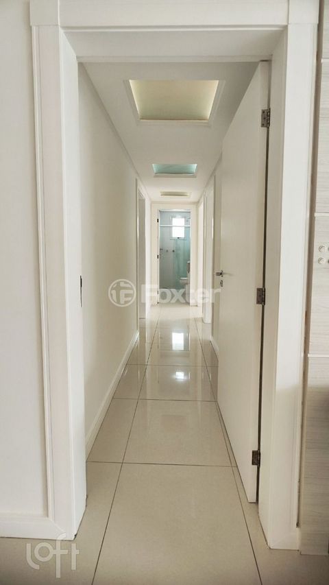 Image 8 - 868114