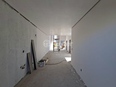 Image 4 - 868124