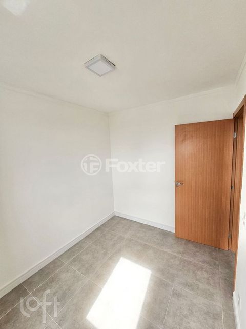 Image 17 - 868143