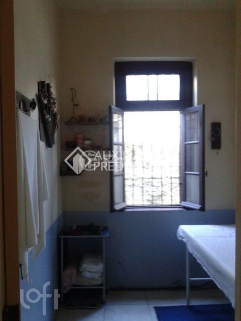 Image 5 - 868144