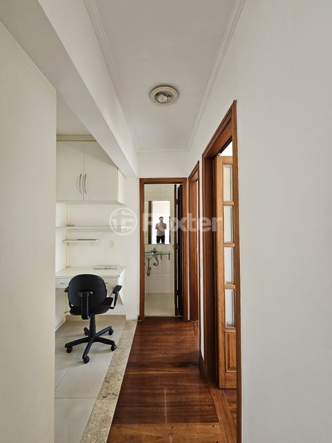 Image 7 - 868149