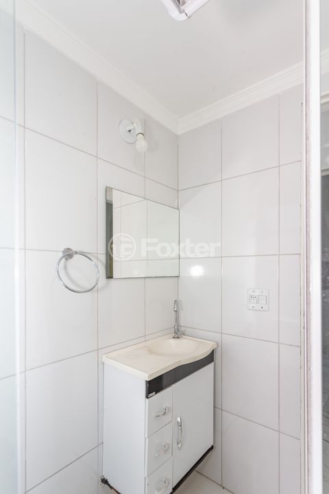 Image 9 - 868195