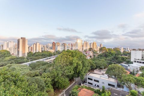 Image 13 - 868195