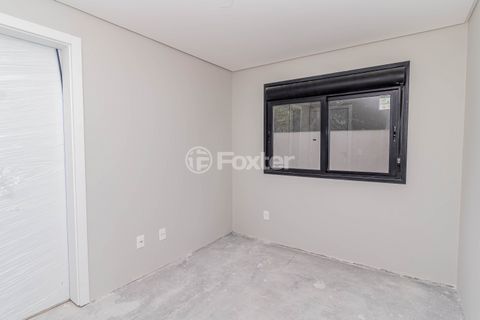 Image 19 - 868204