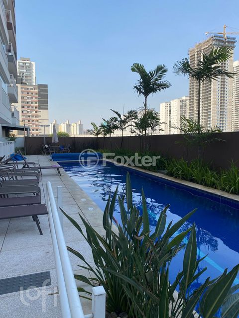 Image 17 - 868207
