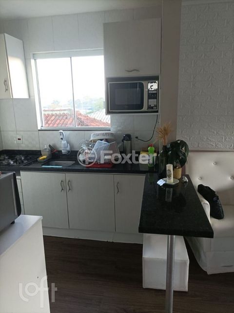 Image 10 - 868212