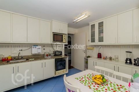 Image 9 - 868230