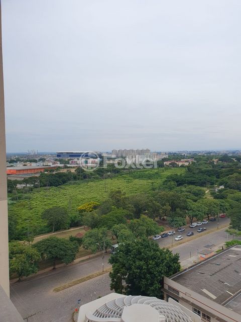 Image 15 - 868237
