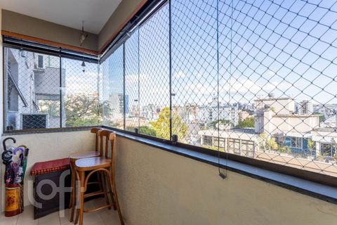 Image 6 - 868257