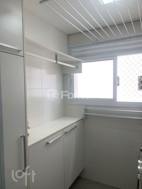 Image 10 - 868275