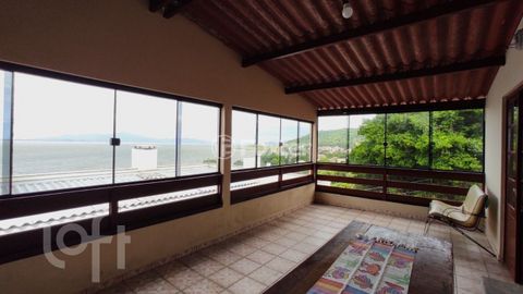 Image 18 - 868277