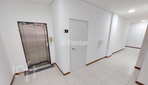 Image 8 - 868296