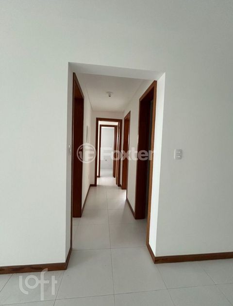 Image 1 - 868296
