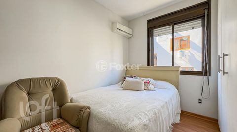 Image 6 - 868313
