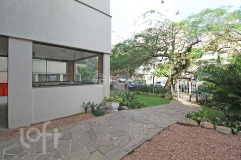 Image 16 - 868313