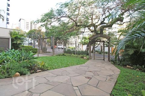 Image 18 - 868313